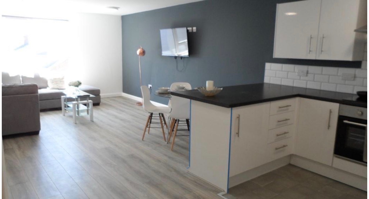 3 Bed Flat, Fox St, L3, N1 7GU