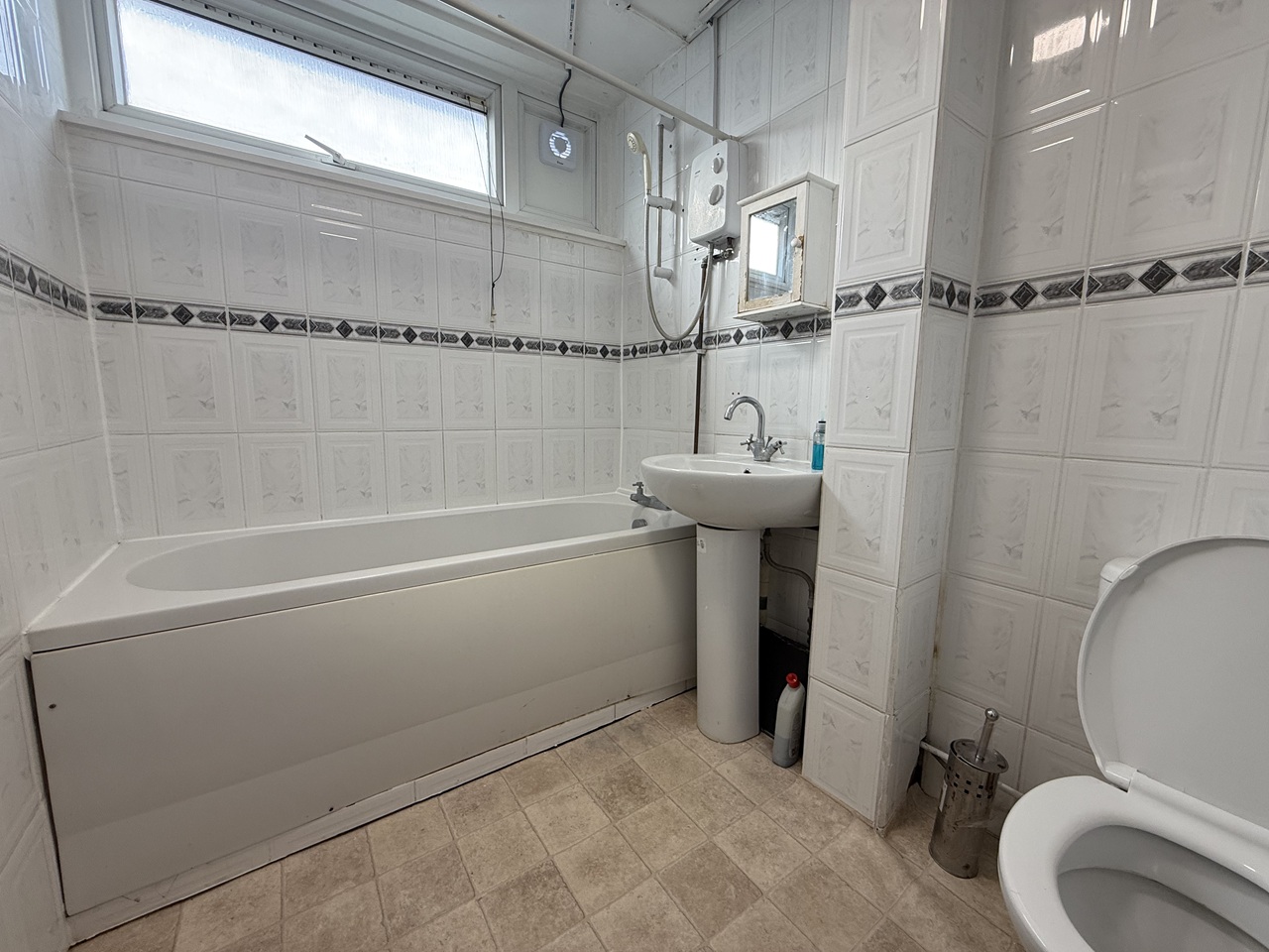 Additional image 8 of 3 Bed Flat, Preachers Lane, OX1, N1 7GU