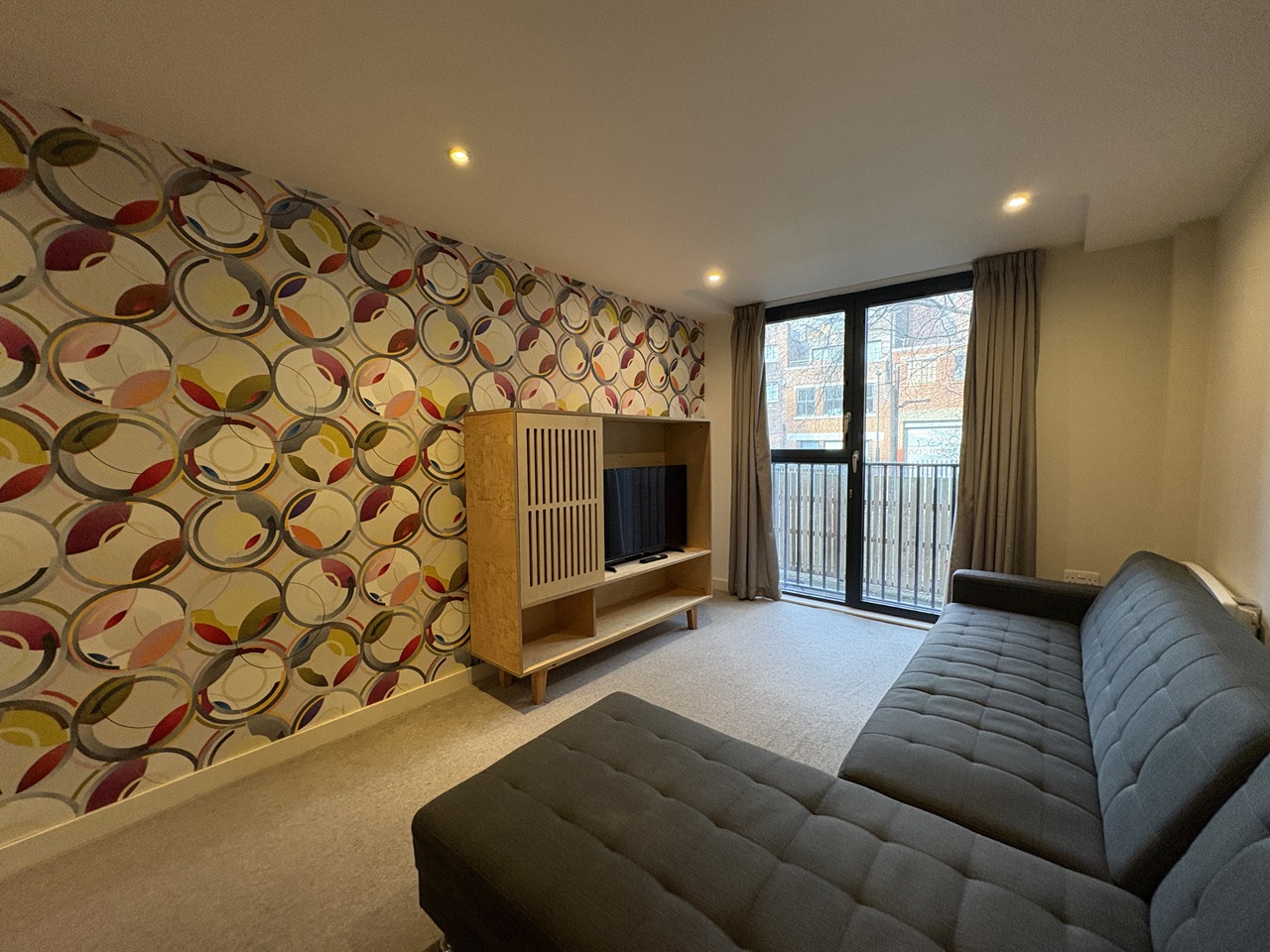 Additional image 3 of 2 Bed Flat, Lydia Ann St, L1, N1 7GU