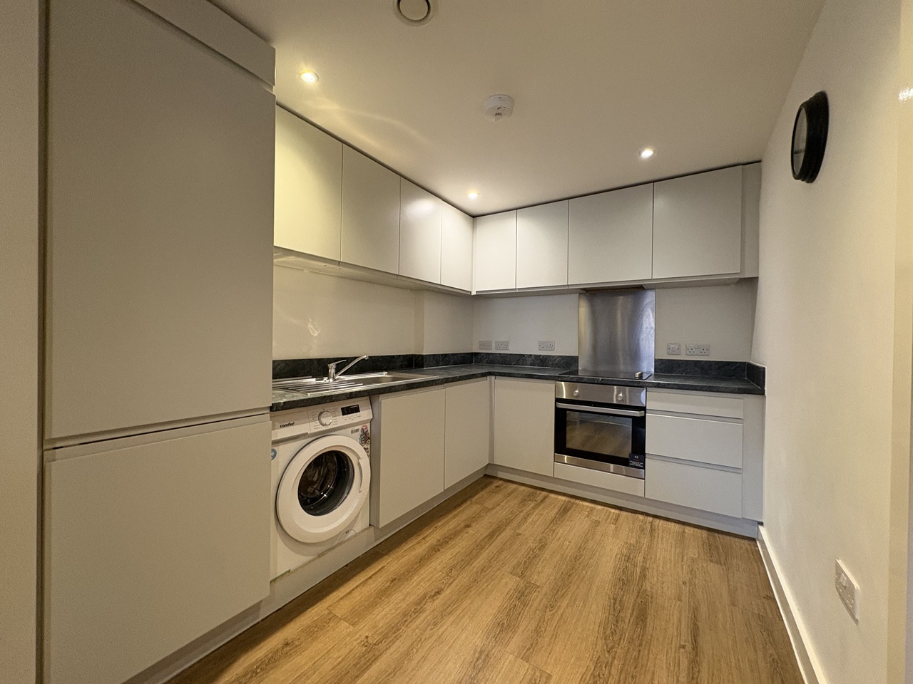 Additional image 2 of 2 Bed Flat, Lydia Ann St, L1, N1 7GU