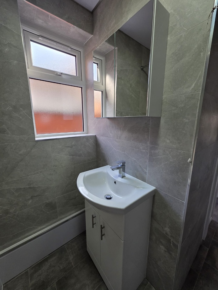 Additional image 2 of 3 Bed Terraced House, Derwent St, LE2, N1 7GU