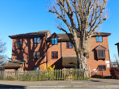 2 Bed Flat, Jasmine Court, SW19