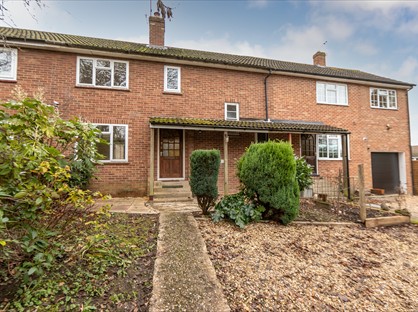 3 Bed Terraced House, Glebe Close, RG26