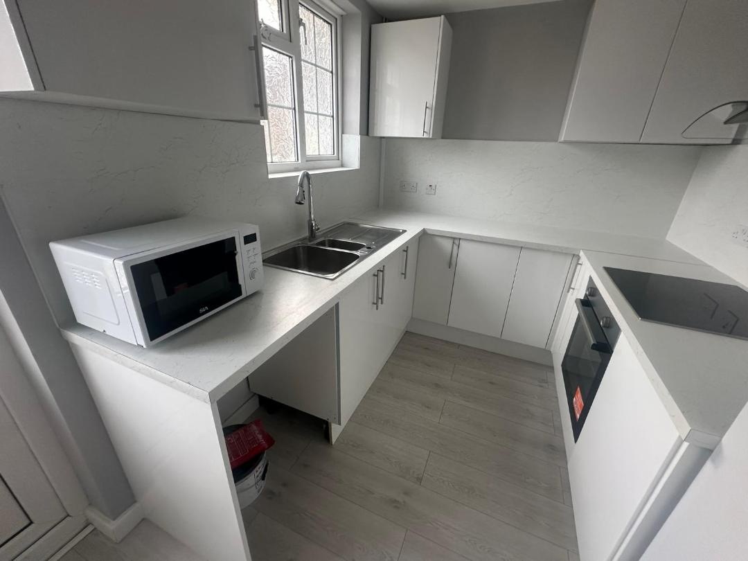 Additional image 15 of Studio Flat, Courtland Road, OX4, N1 7GU