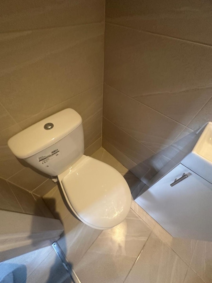 Additional image 20 of Studio Flat, Courtland Road, OX4, N1 7GU