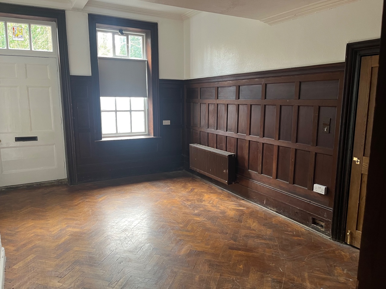 West Malling - 1 Bed Flat, Malling Place, ME19 - To Rent Now for £1,300 ...