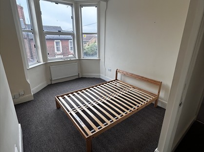 2 Bed Flat, Colwick Road Nottingham, NG2