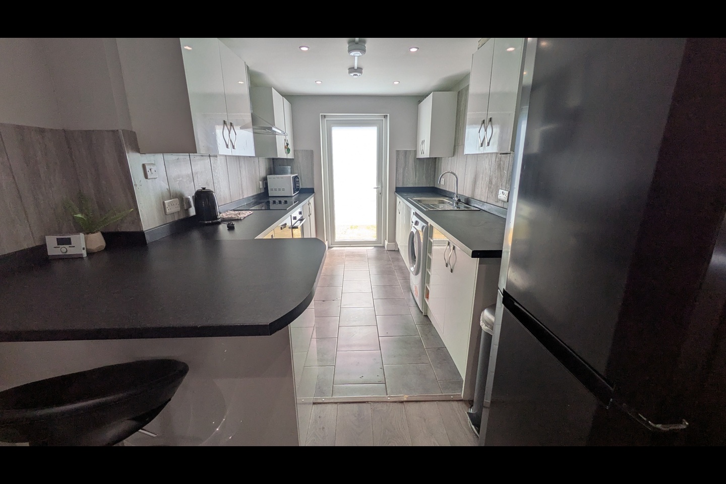 Additional image 3 of Room in a Shared House, Cromwell Road, SO15, N1 7GU