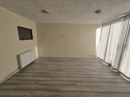 3 Bed Terraced House, Haldon Close, IG7