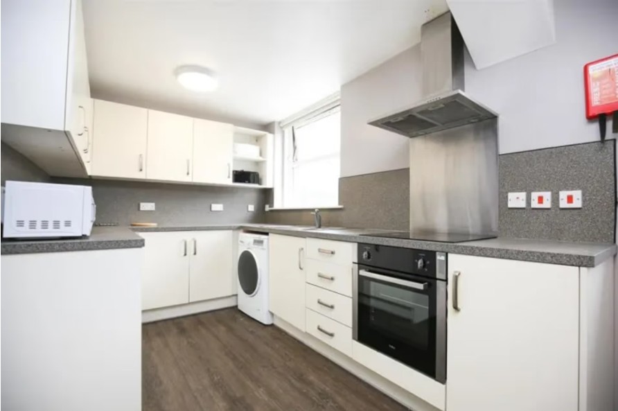 6 Bed Flat, Albion House, NE1