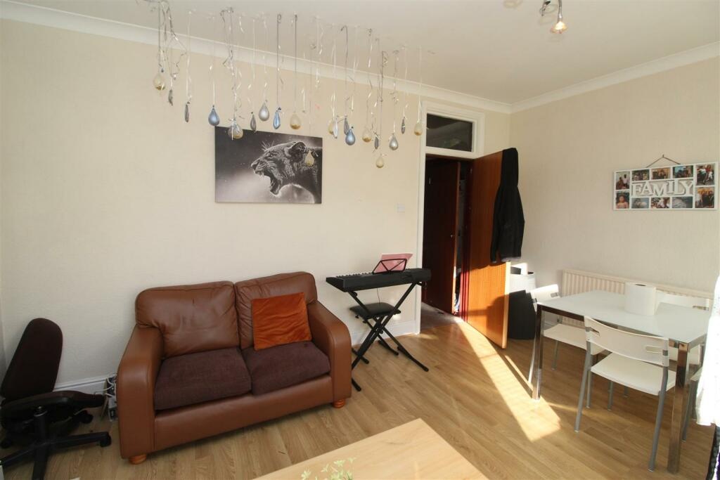 Additional image 6 of 2 Bed Flat, Soberton Avenue, CF14, N1 7GU