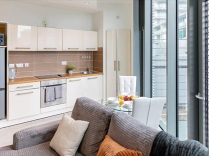 2 Bed Flat, Solly Place, S1