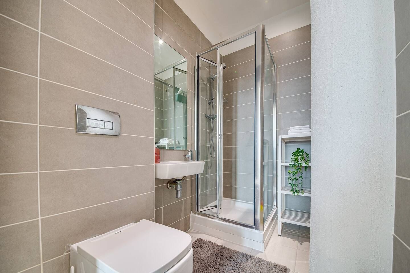 Additional image 9 of 2 Bed Flat, Solly Place, S1, N1 7GU