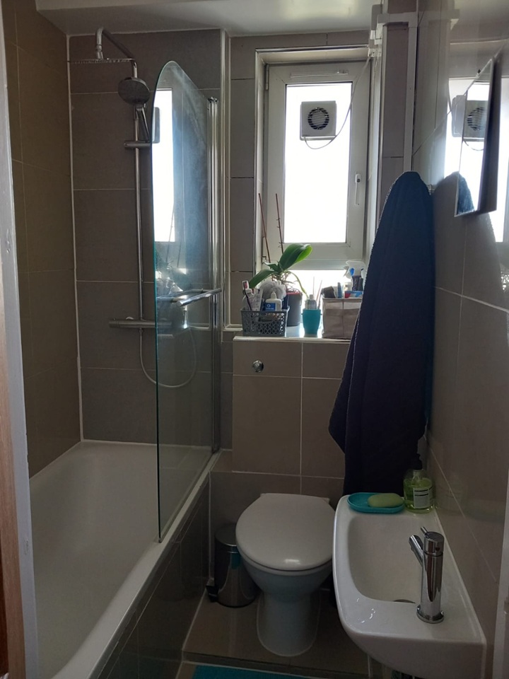 Additional image 5 of 3 Bed Flat, Cassidy Road, SW6, N1 7GU