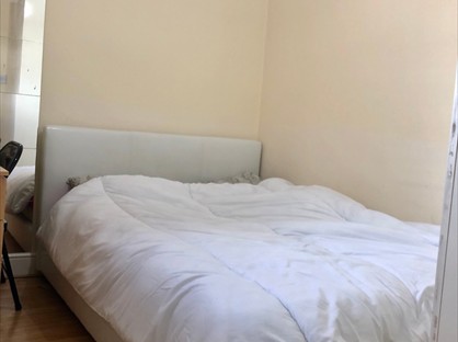 Room in a Shared Flat, Barking Road, E13