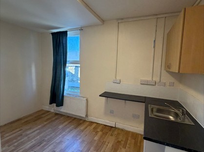 Studio Flat, Chatsworth Road, E5