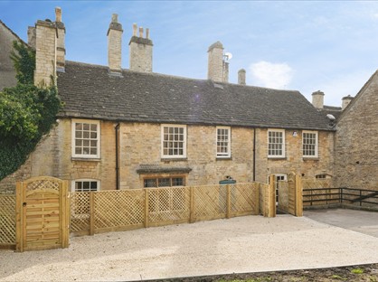 1 Bed Flat, New Church St, GL8