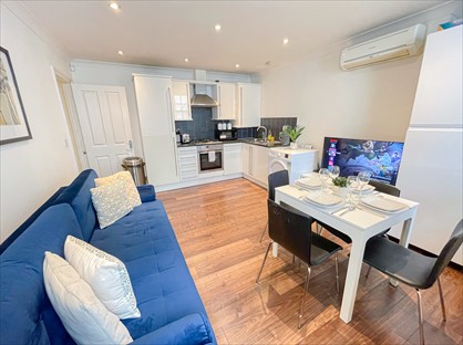 2 Bed Flat, Villiers St, WC2N