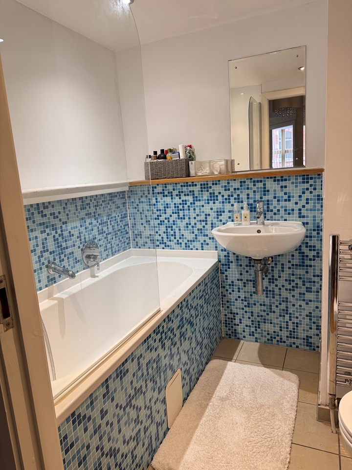 Additional image 5 of Room in a Shared Flat, Jersey Street, M4, N1 7GU