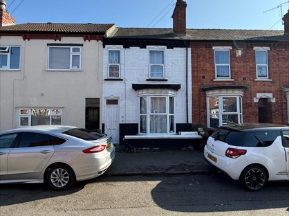 4 Bed Terraced House, Nelthorpe St, LN5