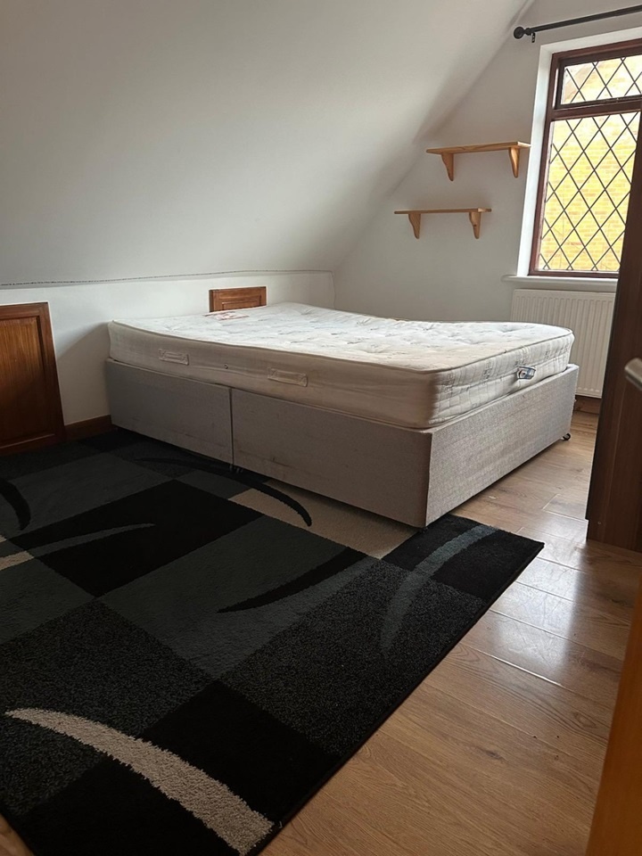 Additional image 3 of Studio Flat, Cressingham Road, RG2, N1 7GU