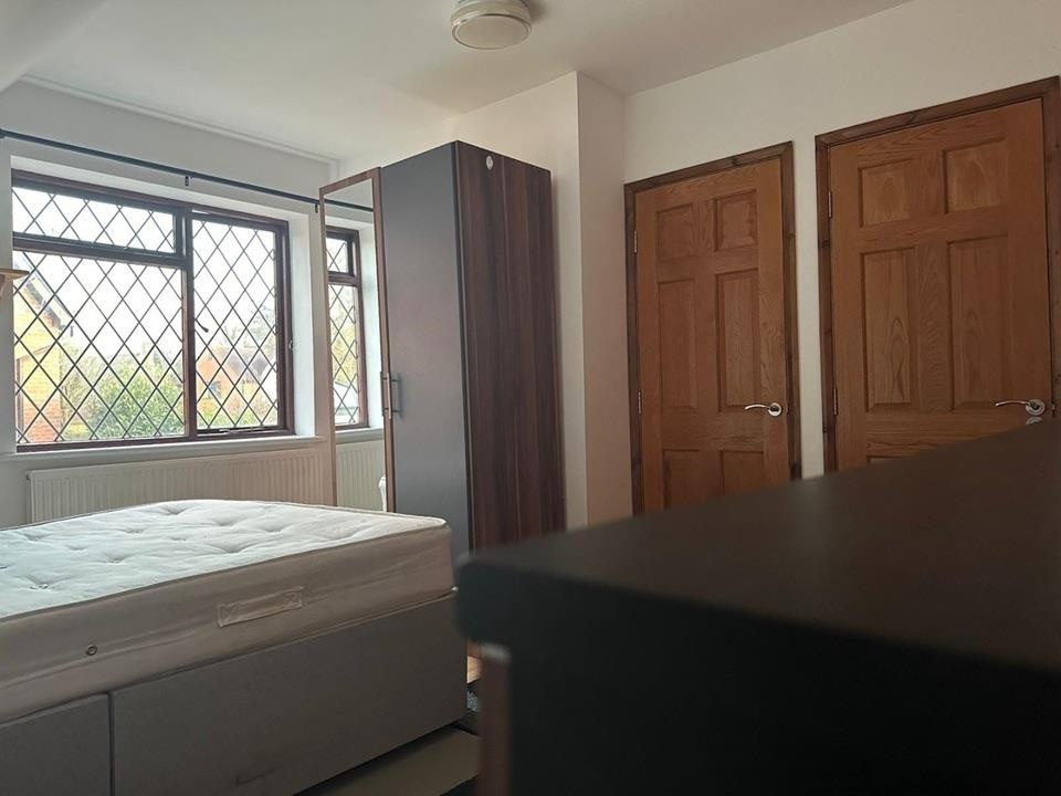 Additional image 10 of Studio Flat, Cressingham Road, RG2, N1 7GU