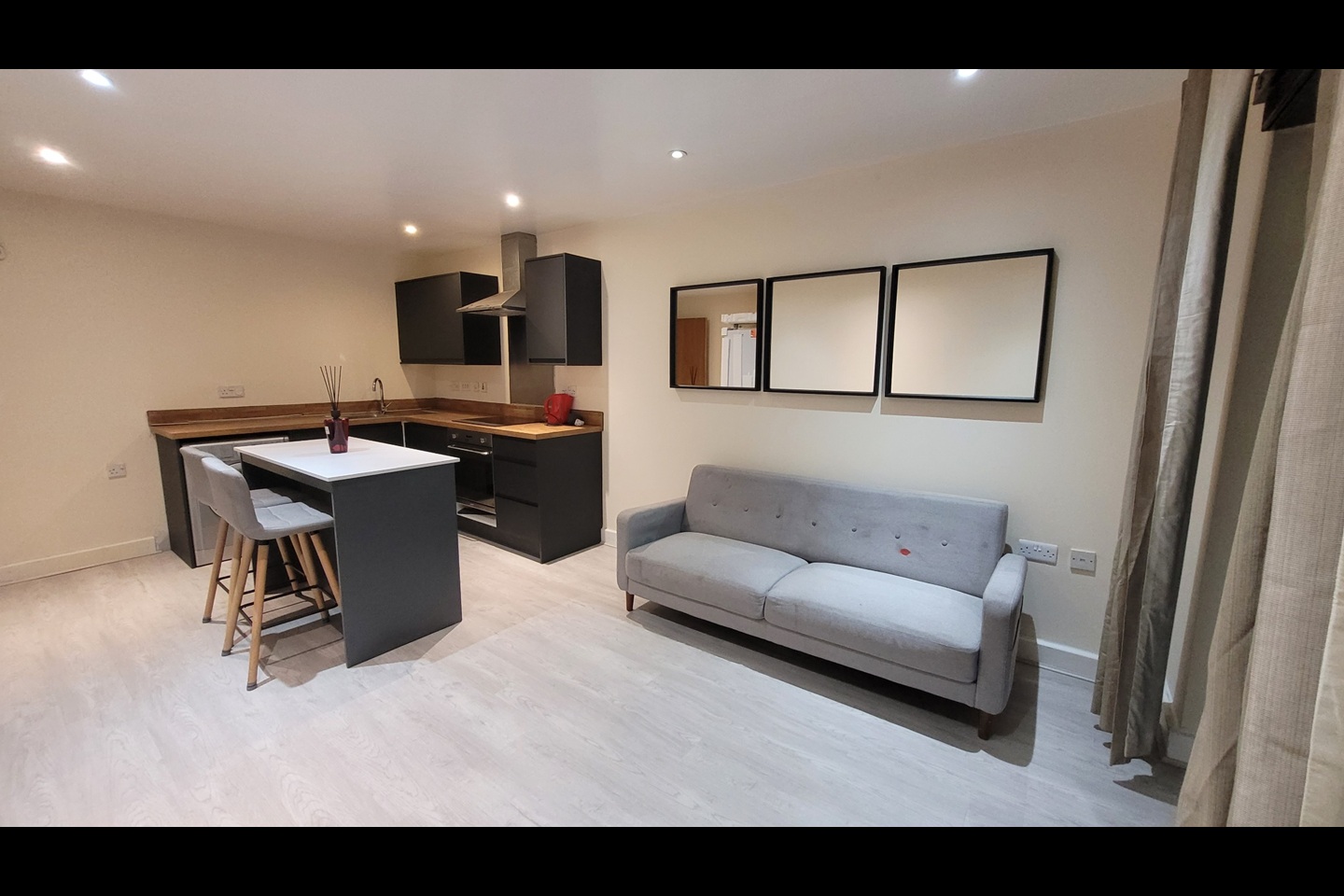 Additional image 3 of 1 Bed Flat, Furnival Street, S1, N1 7GU