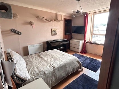 2 Bed Flat, Strathmartine Road, DD3