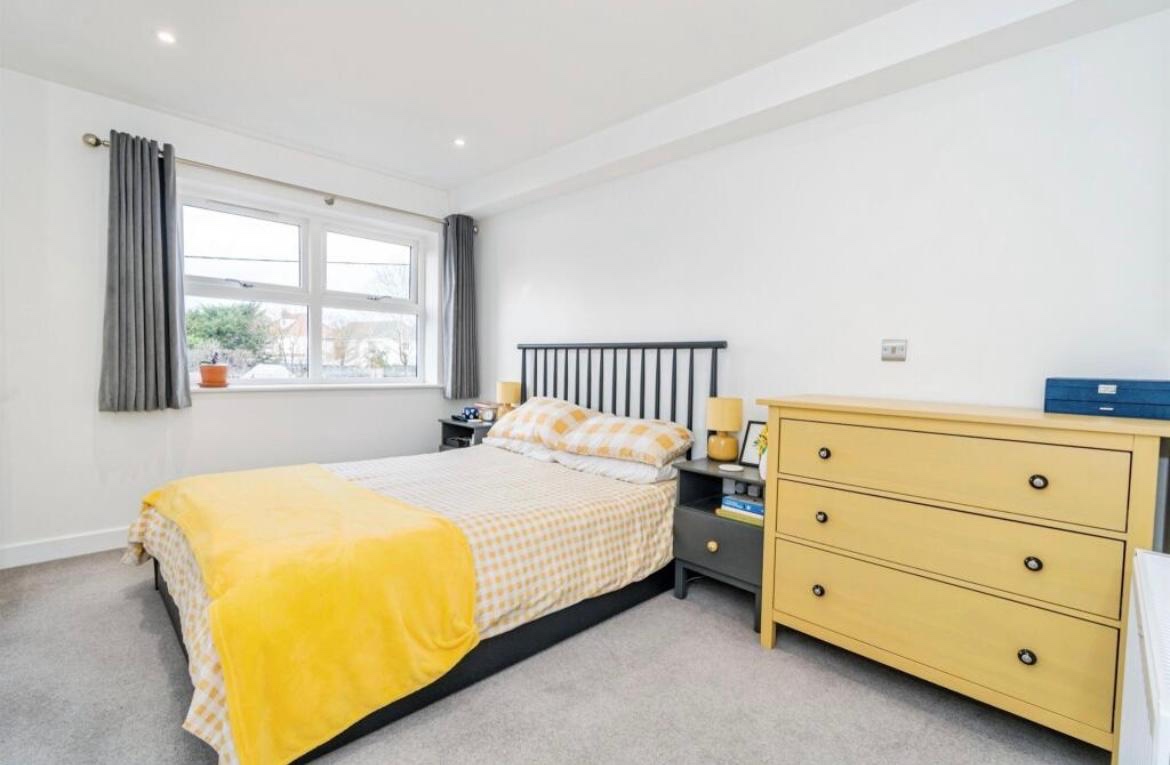 Additional image 3 of 3 Bed Flat, Church End, SO15, N1 7GU