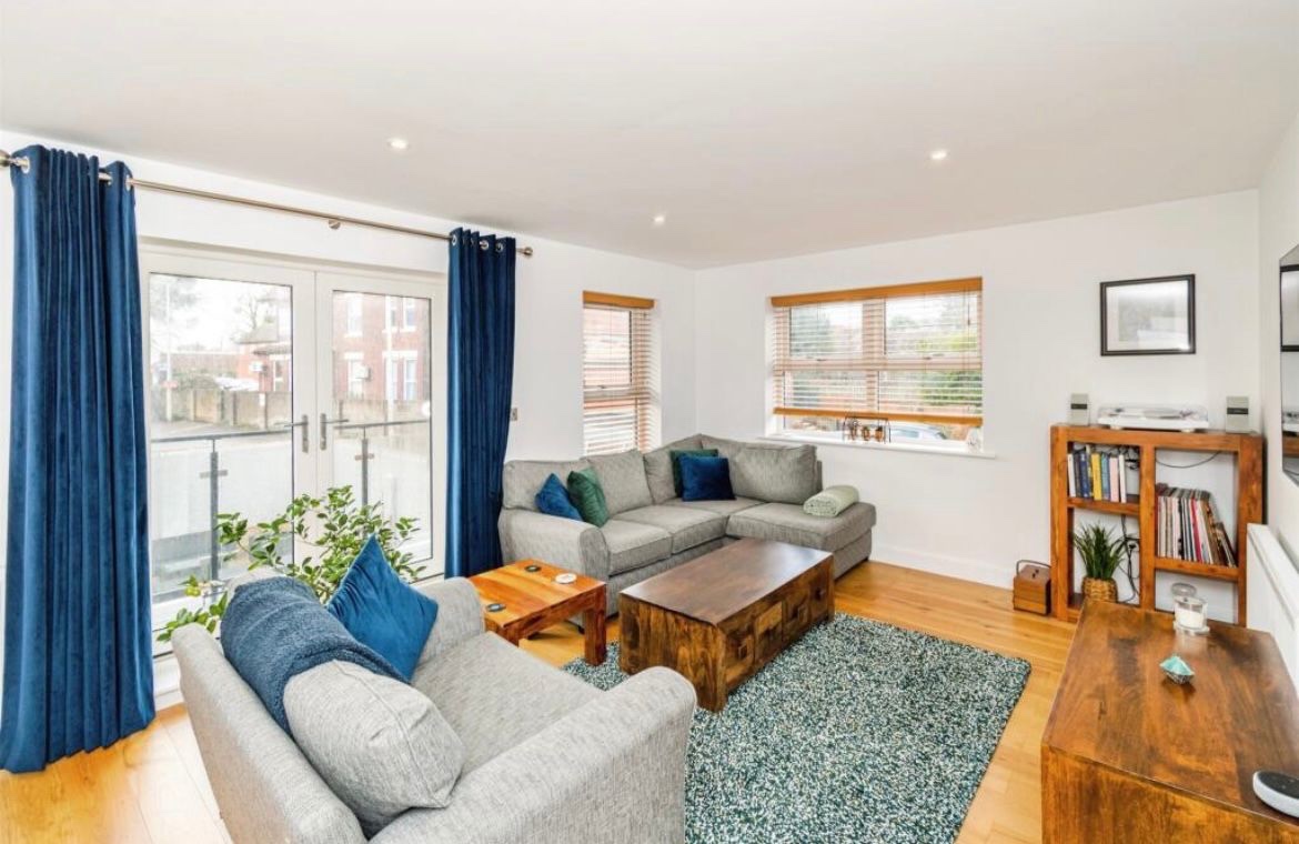 Additional image 6 of 3 Bed Flat, Church End, SO15, N1 7GU