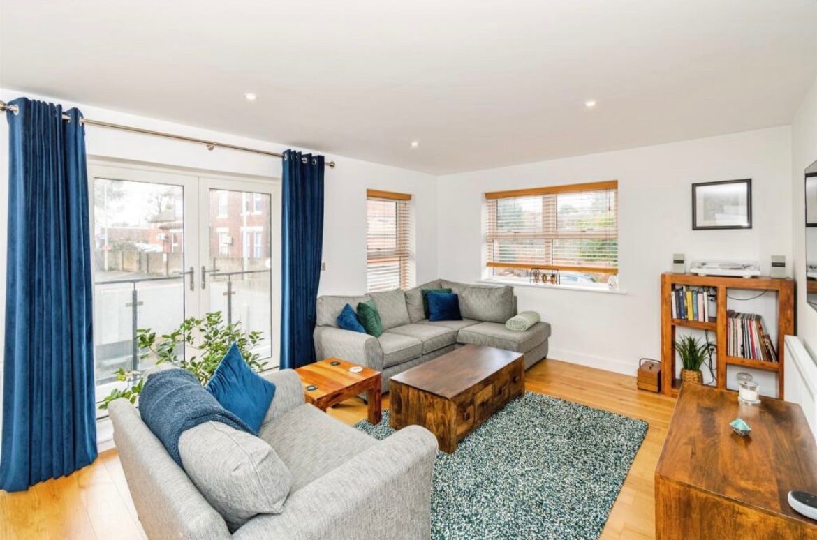 Additional image 15 of 3 Bed Flat, Church End, SO15, N1 7GU