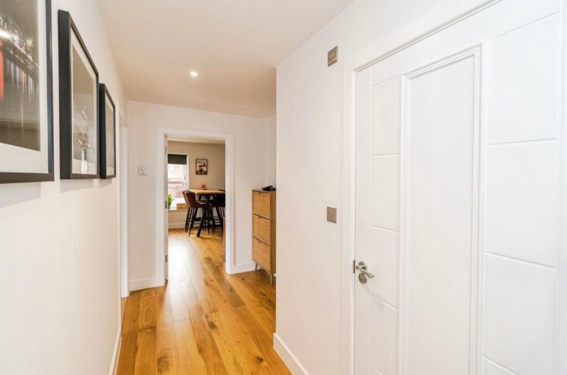 Additional image 19 of 3 Bed Flat, Church End, SO15, N1 7GU