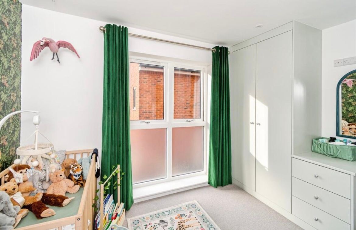 Additional image 25 of 3 Bed Flat, Church End, SO15, N1 7GU