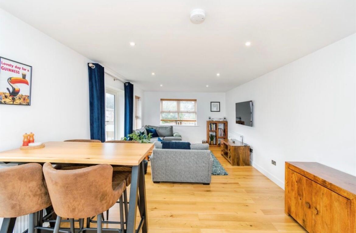 Additional image 28 of 3 Bed Flat, Church End, SO15, N1 7GU