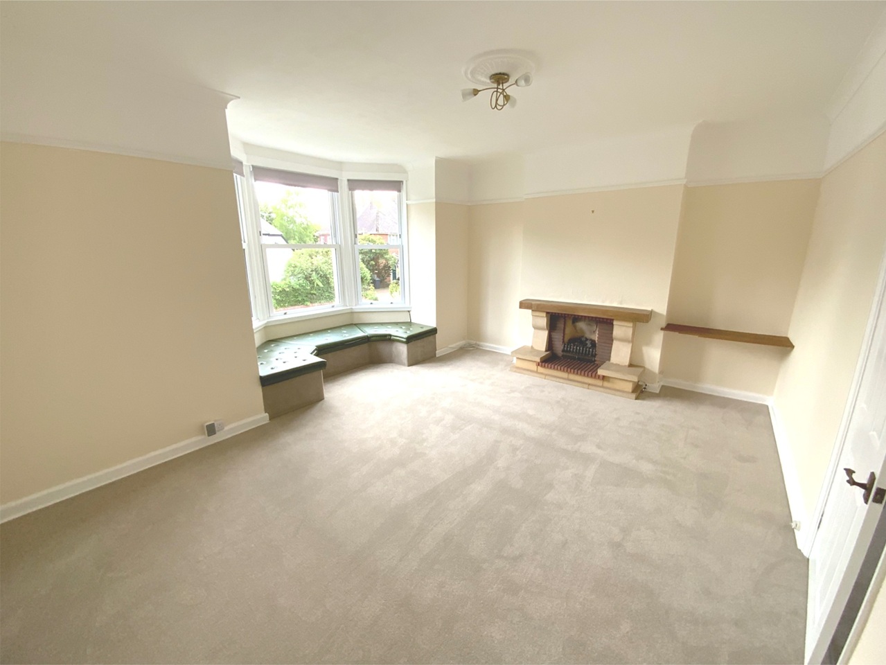 3 Bed Maisonette, Barnfield Road, EX1