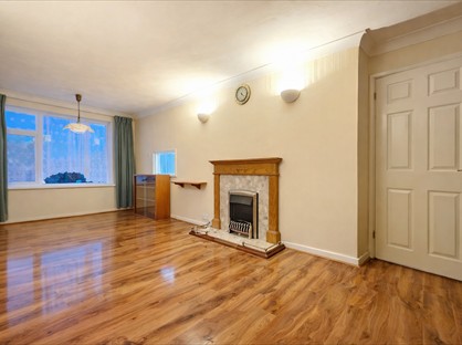 3 Bed Terraced House, Sycamore Road, LU5