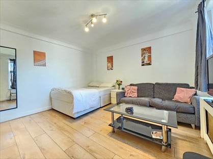 Studio Flat, Park West, W2