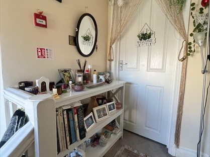 Studio Flat, Cavendish Avenue, N3