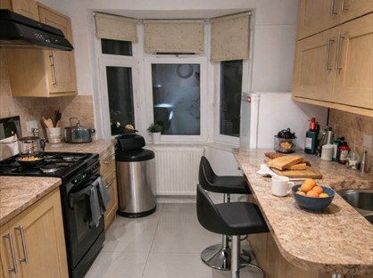 1 Bed Flat, Midstrath Road, NW10