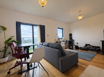 1 Bed Flat, Stoke Newington Road, N16