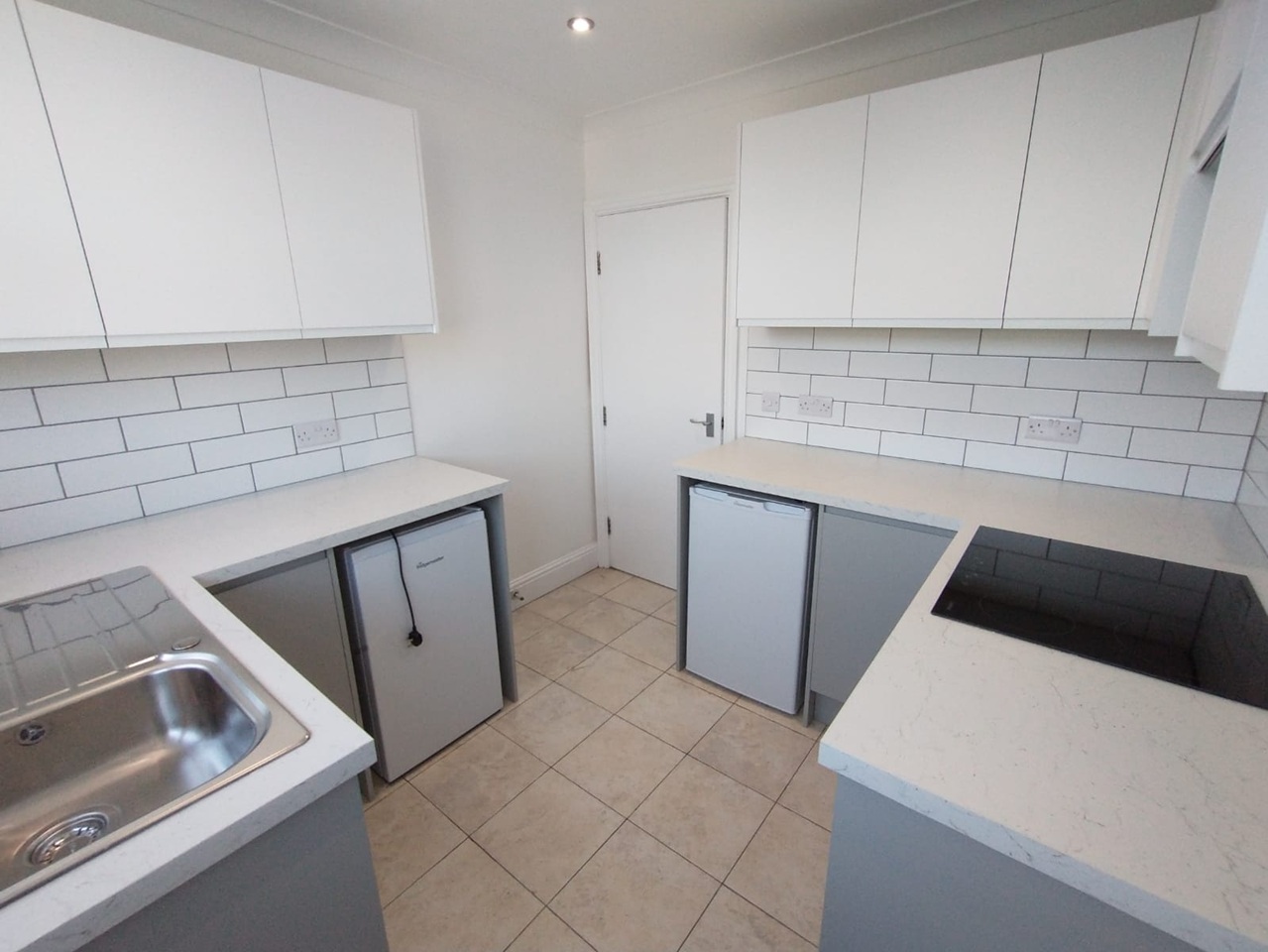 2 Bed Flat, Grosvenor Court, M16, N1 7GU