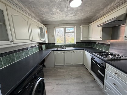 3 Bed Flat, Greenford Road, UB6