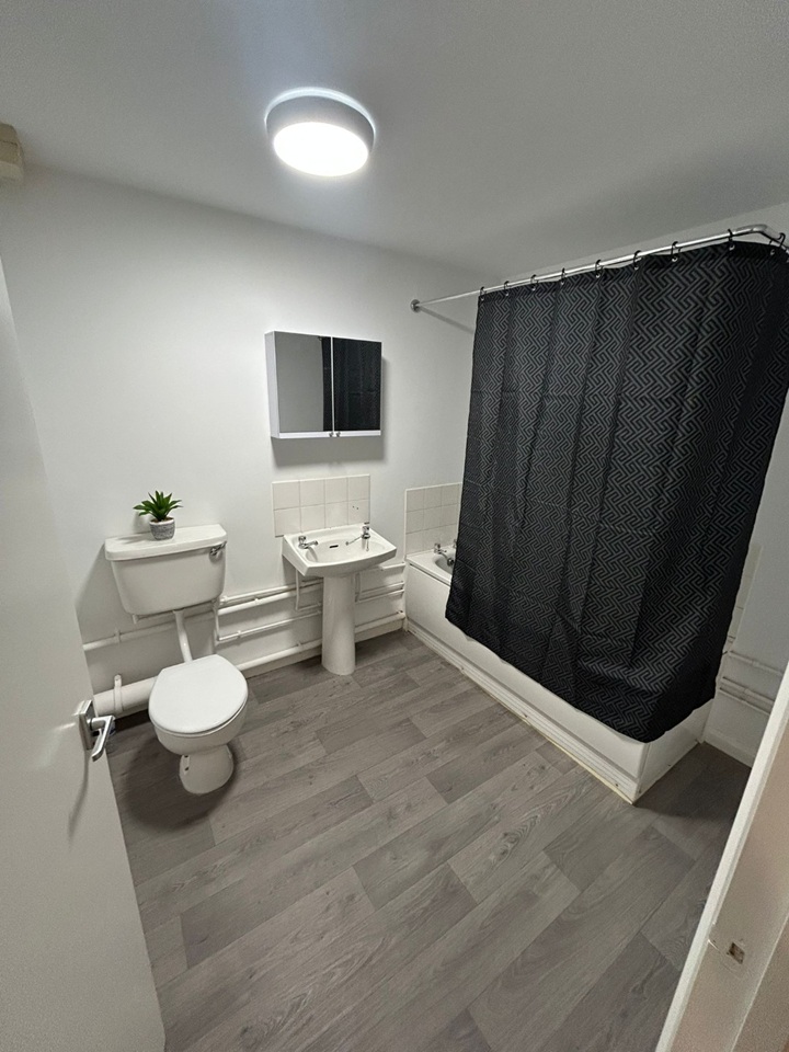 Additional image 4 of 1 Bed Flat, Horsefair St, LE1, N1 7GU