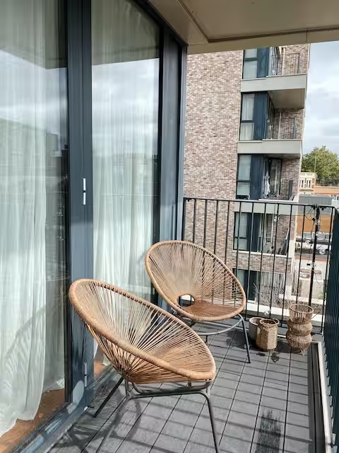 2 Bed Flat, Yorks House, SW9 photo 3