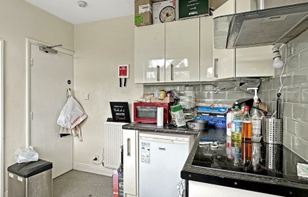 Additional image 4 of 3 Bed Flat, Harvey Goodwin Avenue, CB4, N1 7GU