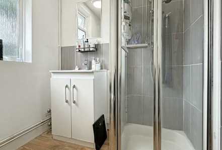 Additional image 5 of 3 Bed Flat, Harvey Goodwin Avenue, CB4, N1 7GU