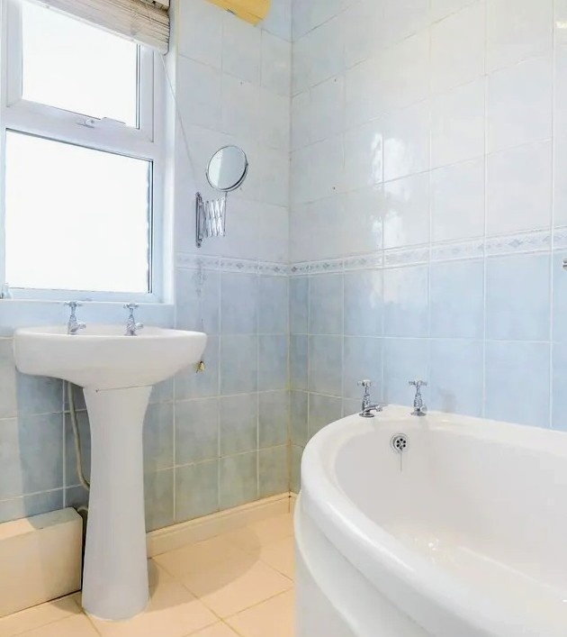 2 Bed End Terrace, Lowther Street, CV2, N1 7GU