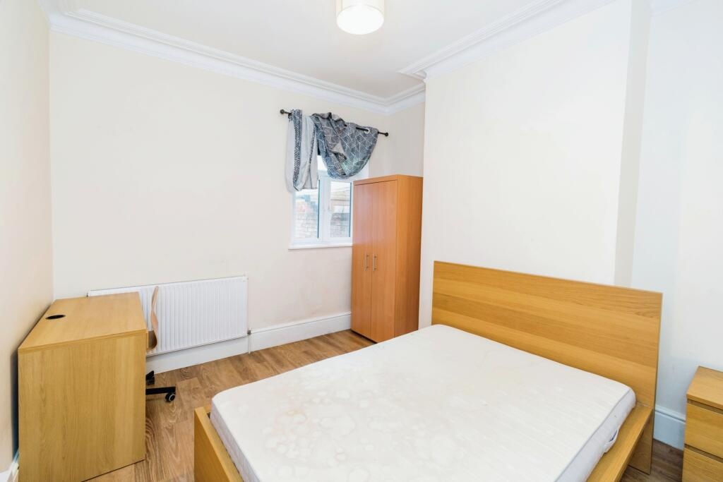 Additional image 5 of 5 Bed Terraced House, Tennyson Road, SO17, N1 7GU
