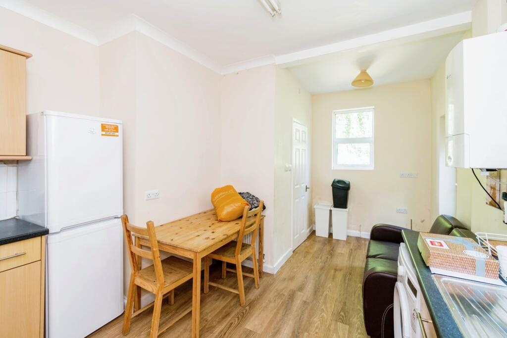 Additional image 13 of 5 Bed Terraced House, Tennyson Road, SO17, N1 7GU
