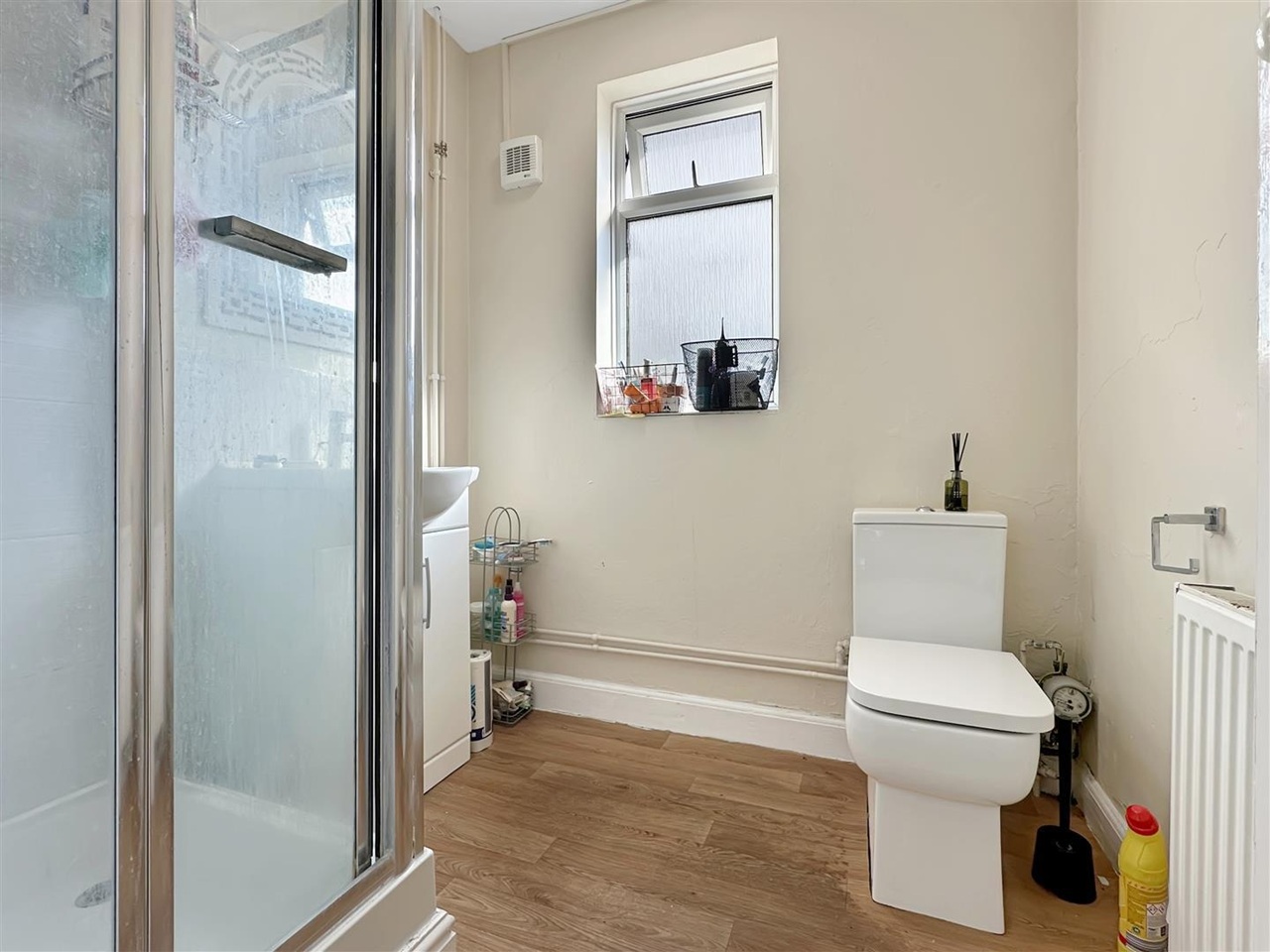 Additional image 6 of 3 Bed Flat, Harvey Goodwin Avenue, CB4, N1 7GU